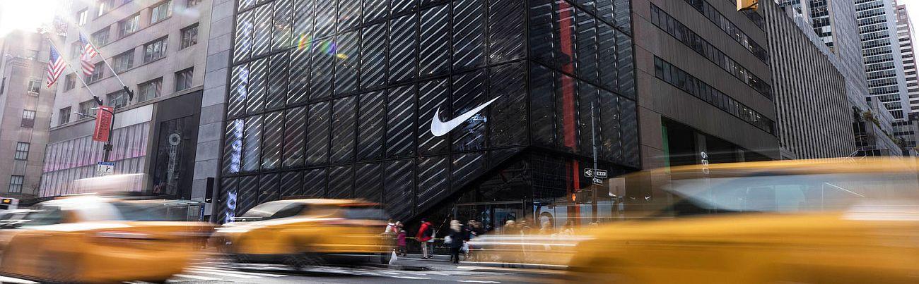 Nike store store of the future